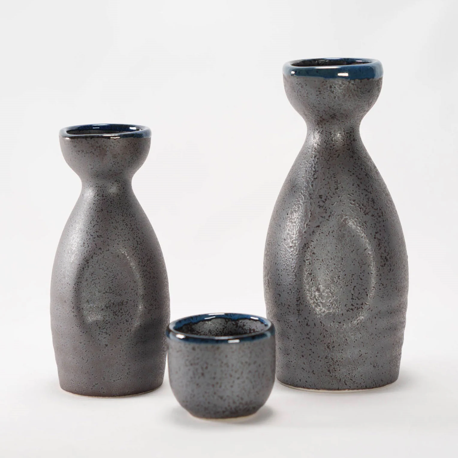 Black Crystal Glazed Ceramic Sake Server 7 fl oz (2-Go) - Image 2