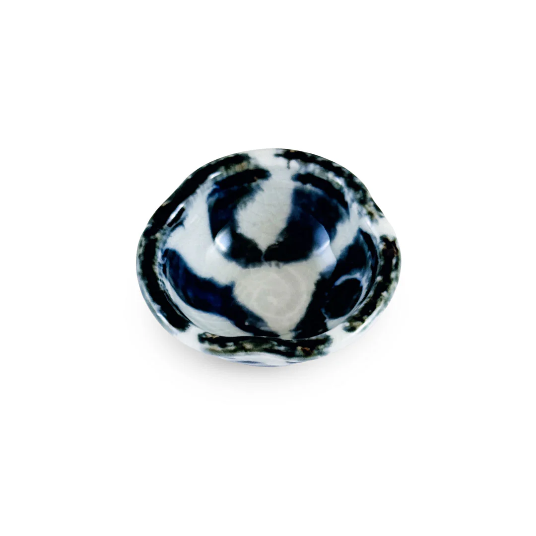 Gosu-Blue and White Condiment Dish 2.9" dia - Image 2