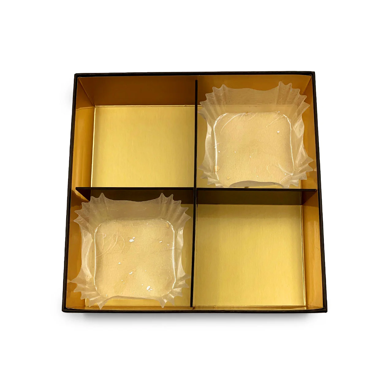 Oribe Paper 4-Compartment Takeout Bento Box Black x Gold 7.75" x 7.75" (60 sets/case) - Image 4