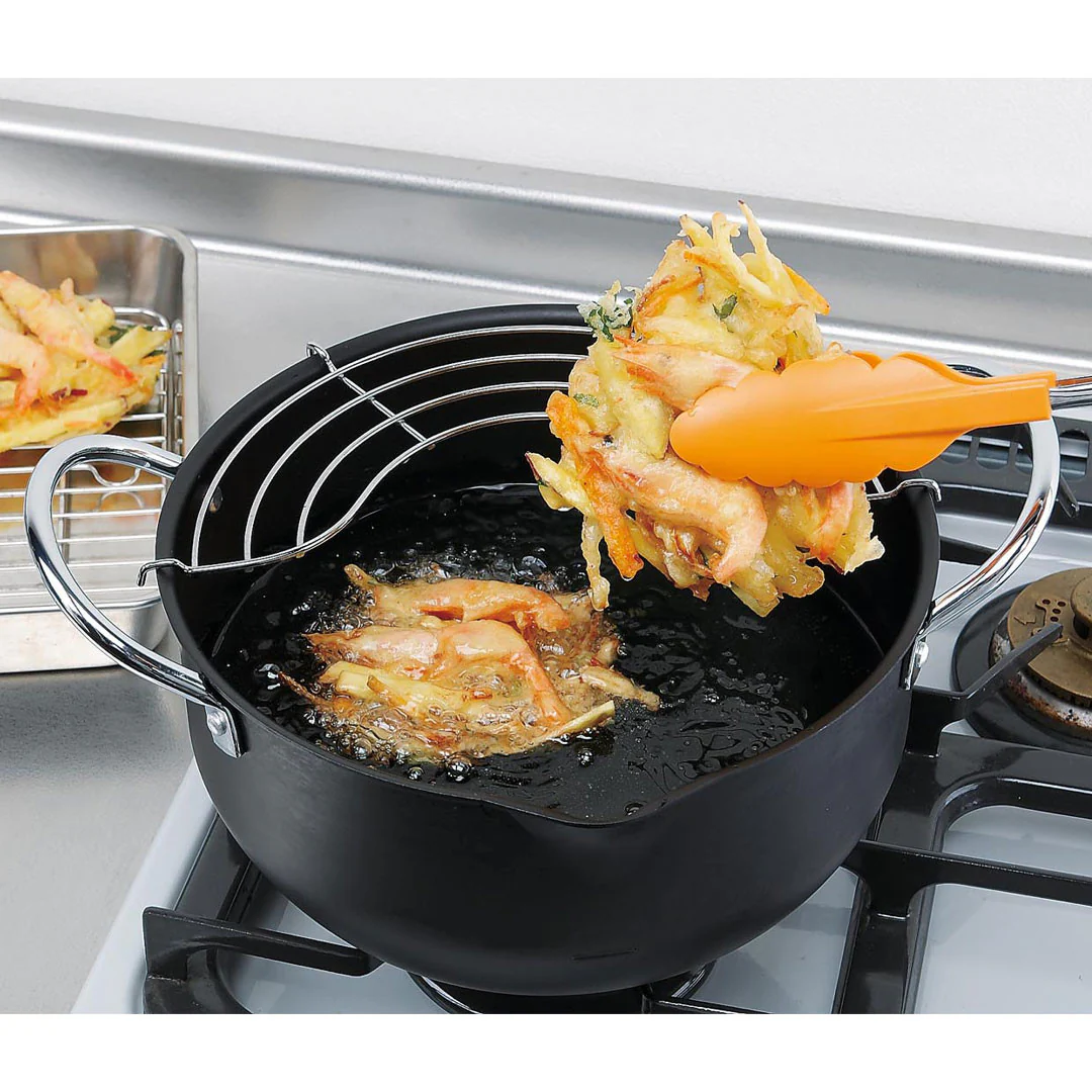 Summit Iron Deep Frying Pot with Oil Drain Rack 8.25" dia / 2.2-Qt - Image 2