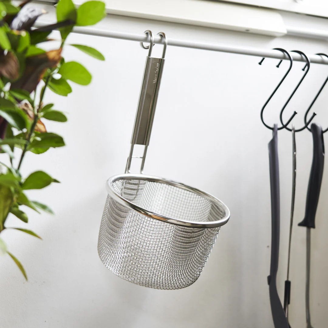 Three Snow Stainless Steel Noodle Strainer (3.5" Deep) - Image 5